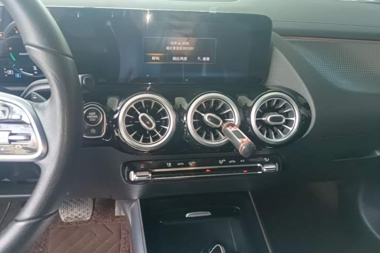 Used Mercedes-Benz GLA 2020 GLA 200 Audio And AC Panel