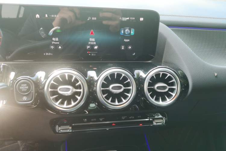 Used Mercedes-Benz GLA 2020 GLA 200 Audio And AC Panel