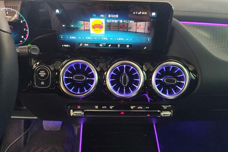 Used Mercedes-Benz GLA 2020 GLA 200 Audio And AC Panel