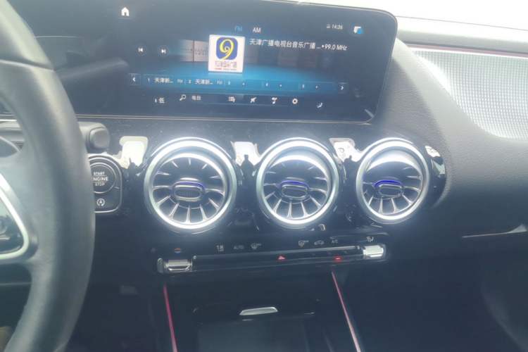 Used Mercedes-Benz GLA 2020 GLA 200 Audio And AC Panel