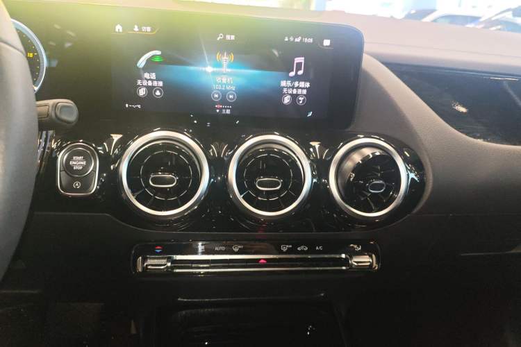 Used Mercedes-Benz GLA 2020 GLA 180 Audio And AC Panel