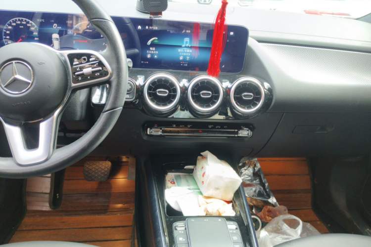 Used Mercedes-Benz GLA 2020 GLA 180 Audio And AC Panel
