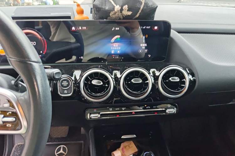 Used Mercedes-Benz GLA 2020 GLA 180 Audio And AC Panel