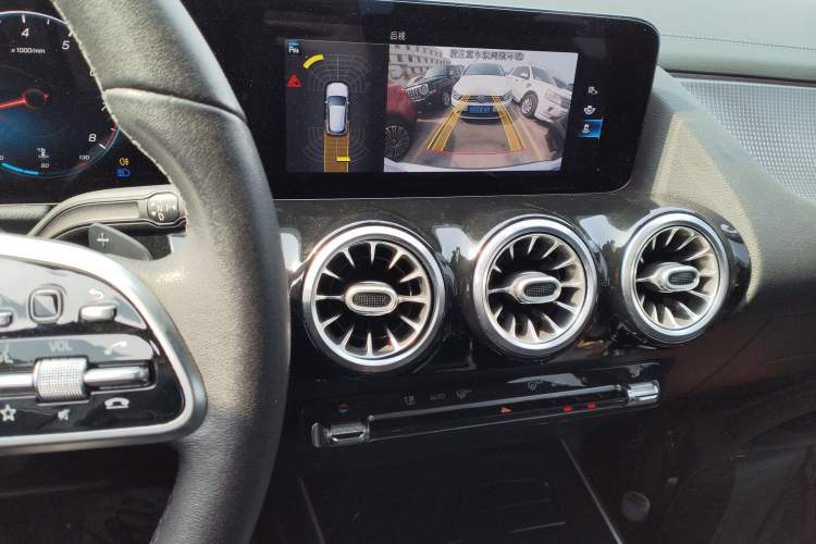 Used Mercedes-Benz GLA 2020 GLA 200 Audio And AC Panel