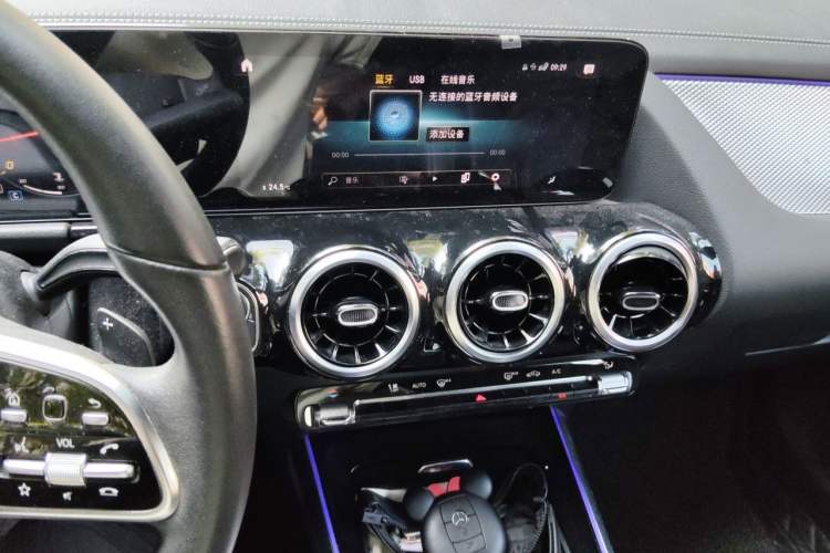 Used Mercedes-Benz GLA 2020 GLA 180 Audio And AC Panel