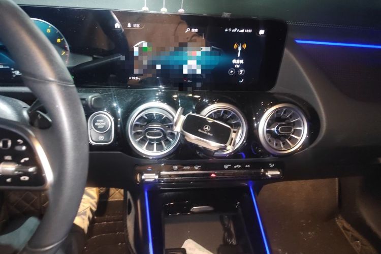 Used Mercedes-Benz GLA 2020 GLA 200 Audio And AC Panel