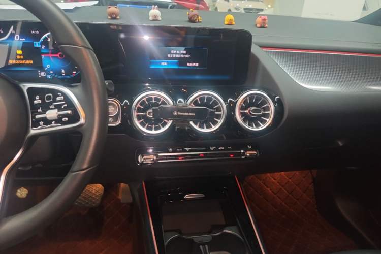 Used Mercedes-Benz GLA 2020 GLA 180 Audio And AC Panel