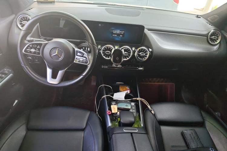 Used Mercedes-Benz GLA 2020 GLA 200 Center Console