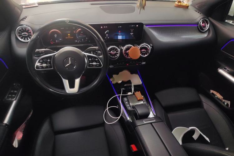 Used Mercedes-Benz GLA 2020 GLA 200 Center Console