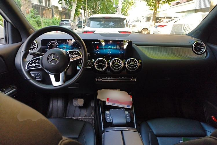 Used Mercedes-Benz GLA 2020 GLA 200 Center Console