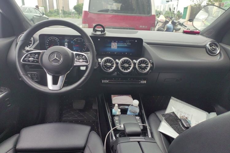 Used Mercedes-Benz GLA 2020 GLA 200 Center Console