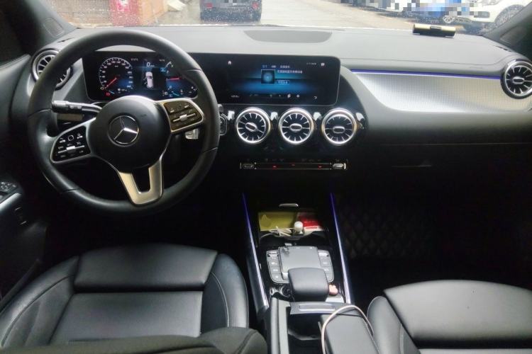 Used Mercedes-Benz GLA 2020 GLA 200 Center Console