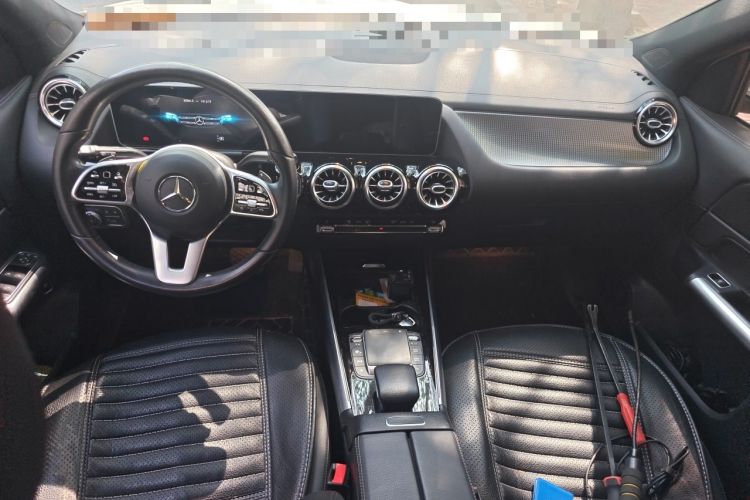 Used Mercedes-Benz GLA 2020 GLA 200 Center Console