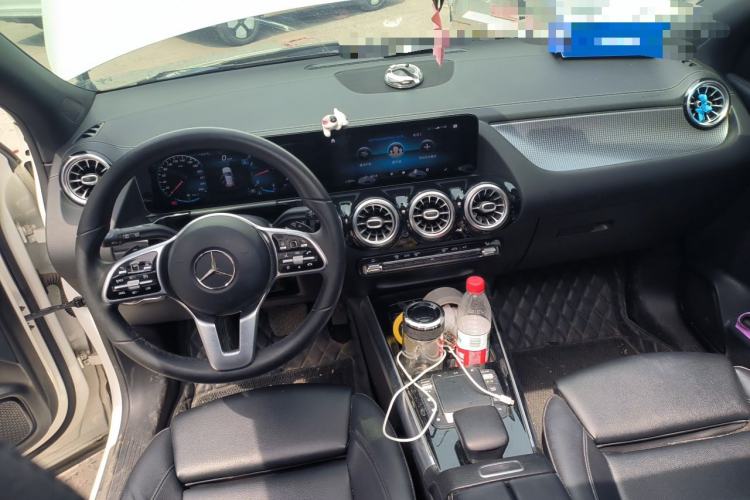 Used Mercedes-Benz GLA 2020 GLA 200 Center Console
