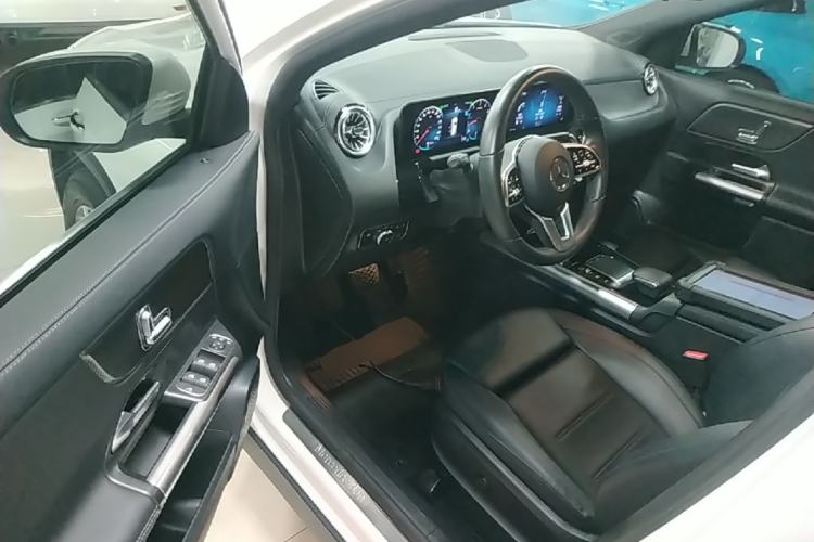 Used Mercedes-Benz GLA 2020 GLA 200 Driver Seat