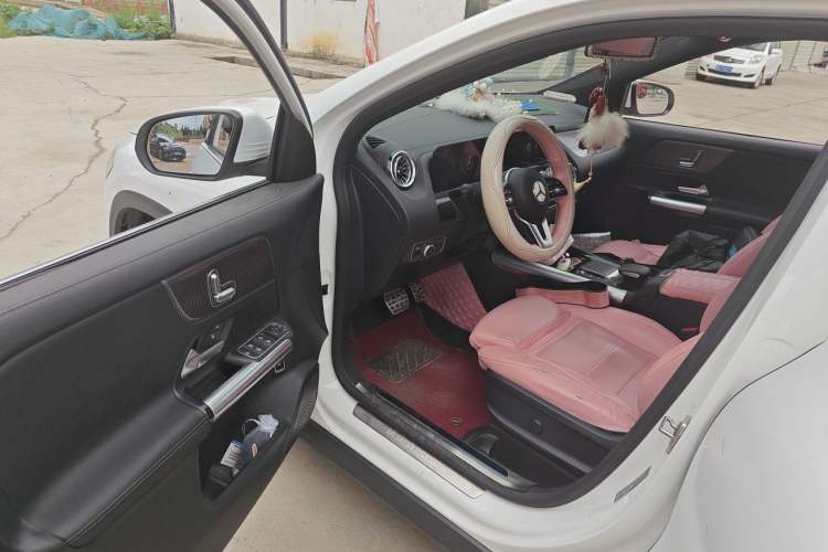 Used Mercedes-Benz GLA 2020 GLA 200 Driver Seat