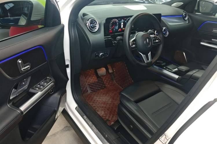 Used Mercedes-Benz GLA 2020 GLA 200 Driver Seat