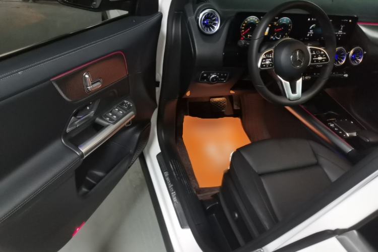 Used Mercedes-Benz GLA 2020 GLA 200 Driver Seat