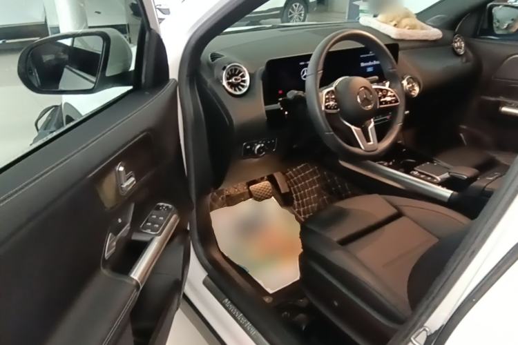 Used Mercedes-Benz GLA 2020 GLA 200 Driver Seat