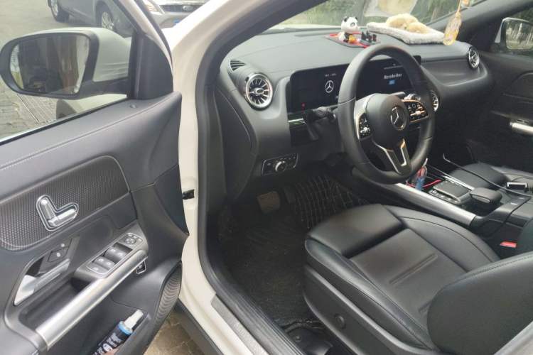 Used Mercedes-Benz GLA 2020 GLA 200 Driver Seat