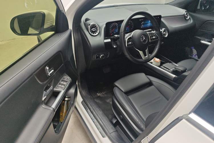 Used Mercedes-Benz GLA 2020 GLA 180 Driver Seat