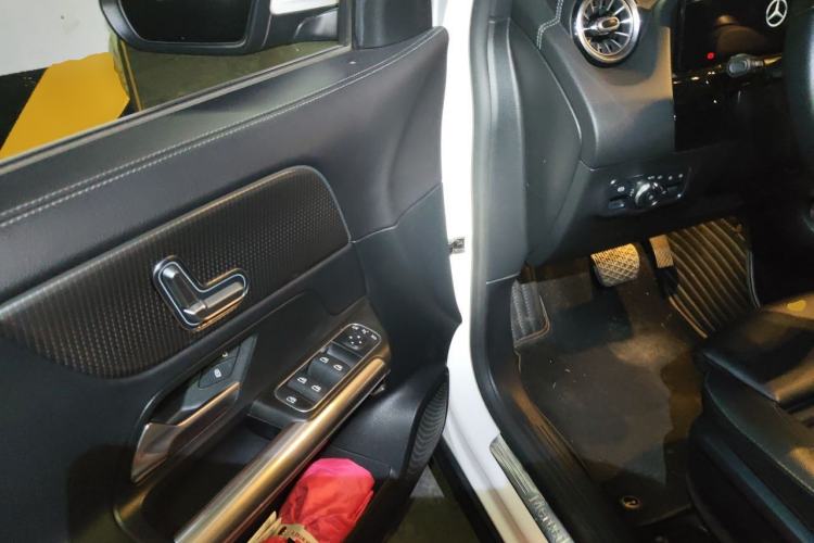 Used Mercedes-Benz GLA 2020 GLA 200 Driver Seat