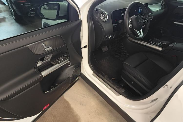 Used Mercedes-Benz GLA 2020 GLA 200 Driver Seat