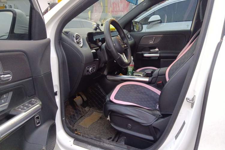 Used Mercedes-Benz GLA 2020 GLA 200 Driver Seat