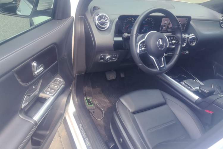 Used Mercedes-Benz GLA 2020 GLA 200 Driver Seat