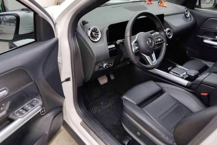 Used Mercedes-Benz GLA 2020 GLA 200 Driver Seat