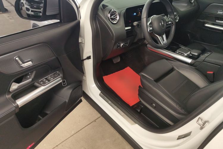 Used Mercedes-Benz GLA 2020 GLA 200 Driver Seat
