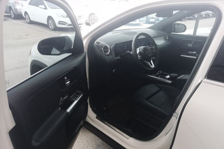 Used Mercedes-Benz GLA 2020 GLA 200 Driver Seat