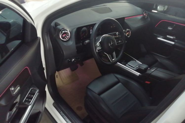 Used Mercedes-Benz GLA 2020 GLA 200 Driver Seat