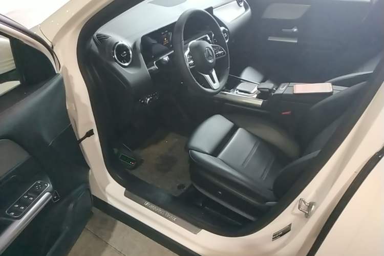 Used Mercedes-Benz GLA 2020 GLA 180 Driver Seat
