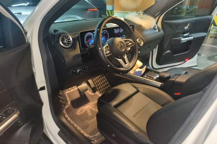 Used Mercedes-Benz GLA 2020 GLA 200 Driver Seat