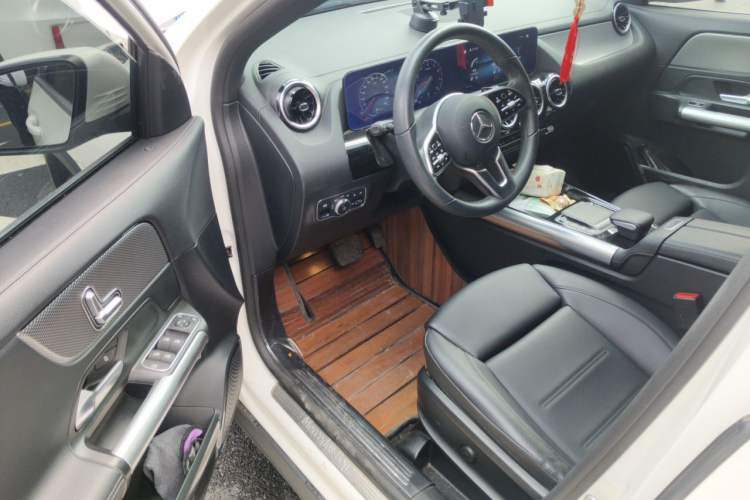 Used Mercedes-Benz GLA 2020 GLA 180 Driver Seat