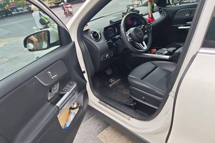 Used Mercedes-Benz GLA 2020 GLA 180 Driver Seat