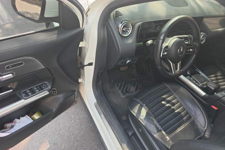 Used Mercedes-Benz GLA 2020 GLA 200 Driver Seat