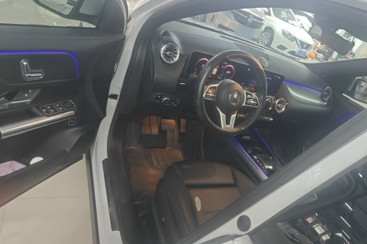 Used Mercedes-Benz GLA 2020 GLA 200 Driver Seat