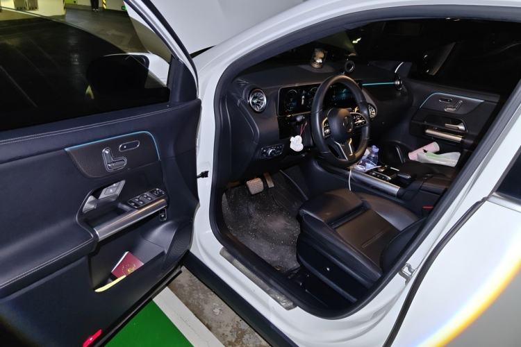 Used Mercedes-Benz GLA 2020 GLA 200 Driver Seat