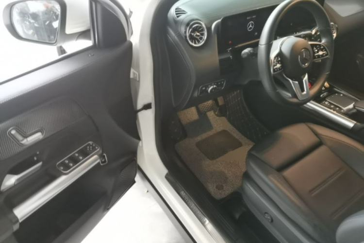 Used Mercedes-Benz GLA 2020 GLA 200 Driver Seat