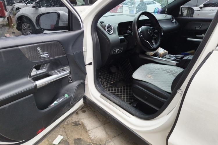 Used Mercedes-Benz GLA 2020 GLA 200 Driver Seat