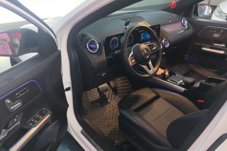 Used Mercedes-Benz GLA 2020 GLA 200 4MATIC Driver Seat