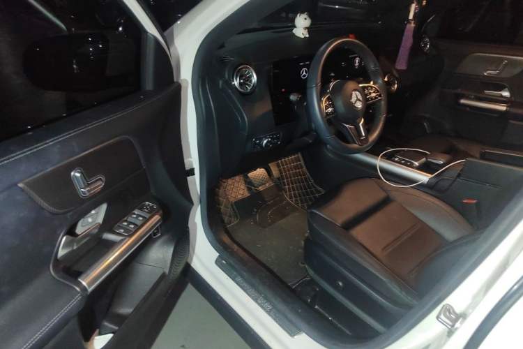 Used Mercedes-Benz GLA 2020 GLA 200 Driver Seat