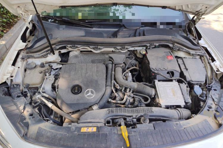 Used Mercedes-Benz GLA 2020 GLA 200 Engine Bay