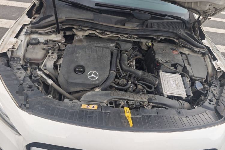 Used Mercedes-Benz GLA 2020 GLA 200 Engine Bay