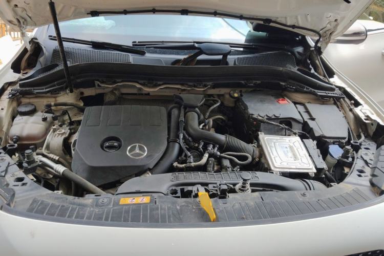 Used Mercedes-Benz GLA 2020 GLA 200 Engine Bay
