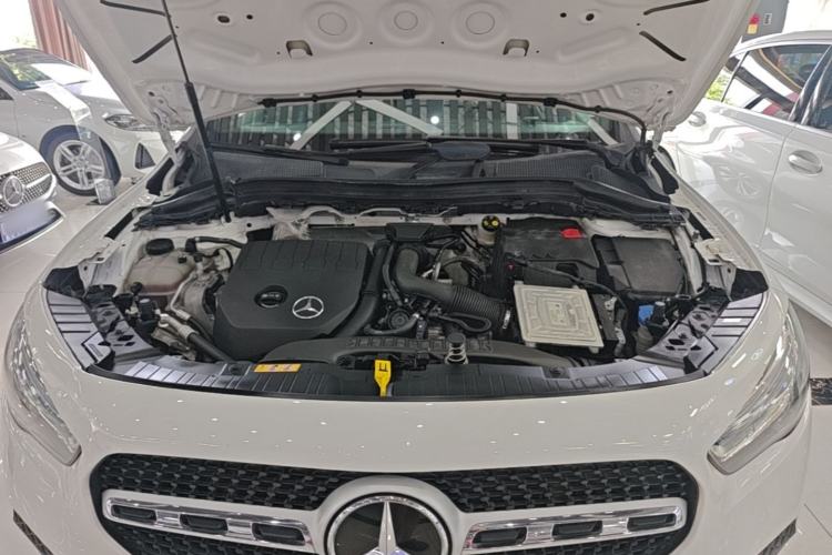 Used Mercedes-Benz GLA 2020 GLA 200 Engine Bay