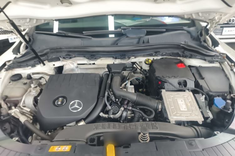 Used Mercedes-Benz GLA 2020 GLA 180 Engine Bay