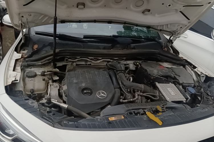 Used Mercedes-Benz GLA 2020 GLA 200 Engine Bay